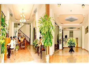 Four Seasons House 호텔 나트랑