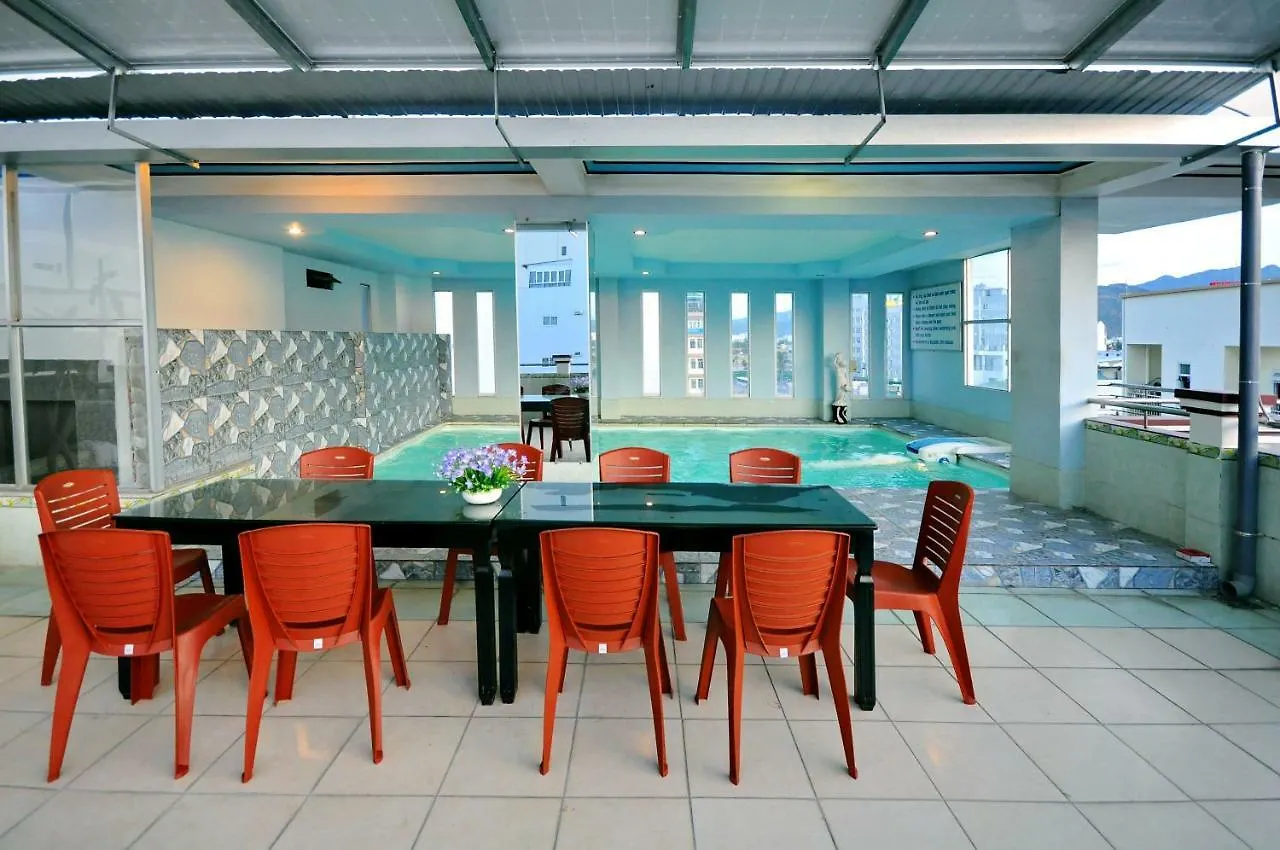Four Seasons House 호텔 나트랑