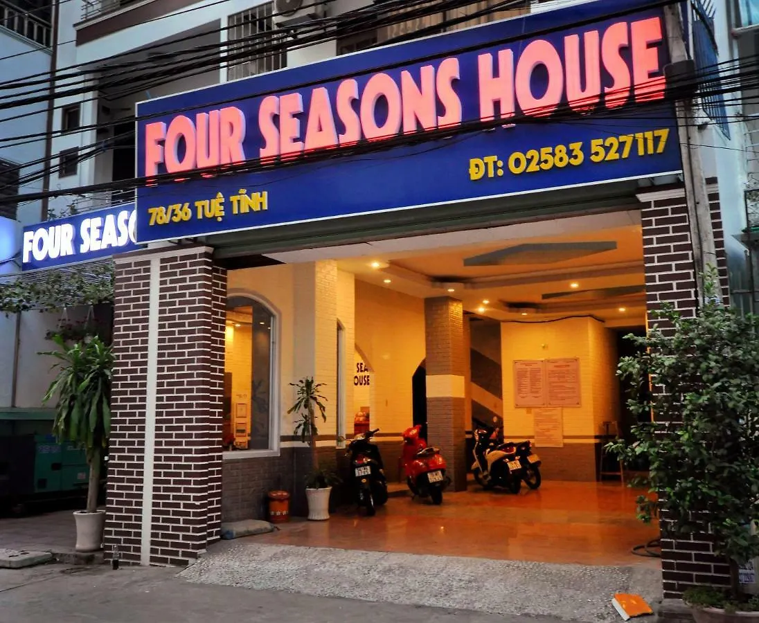 Four Seasons House 호텔 나트랑